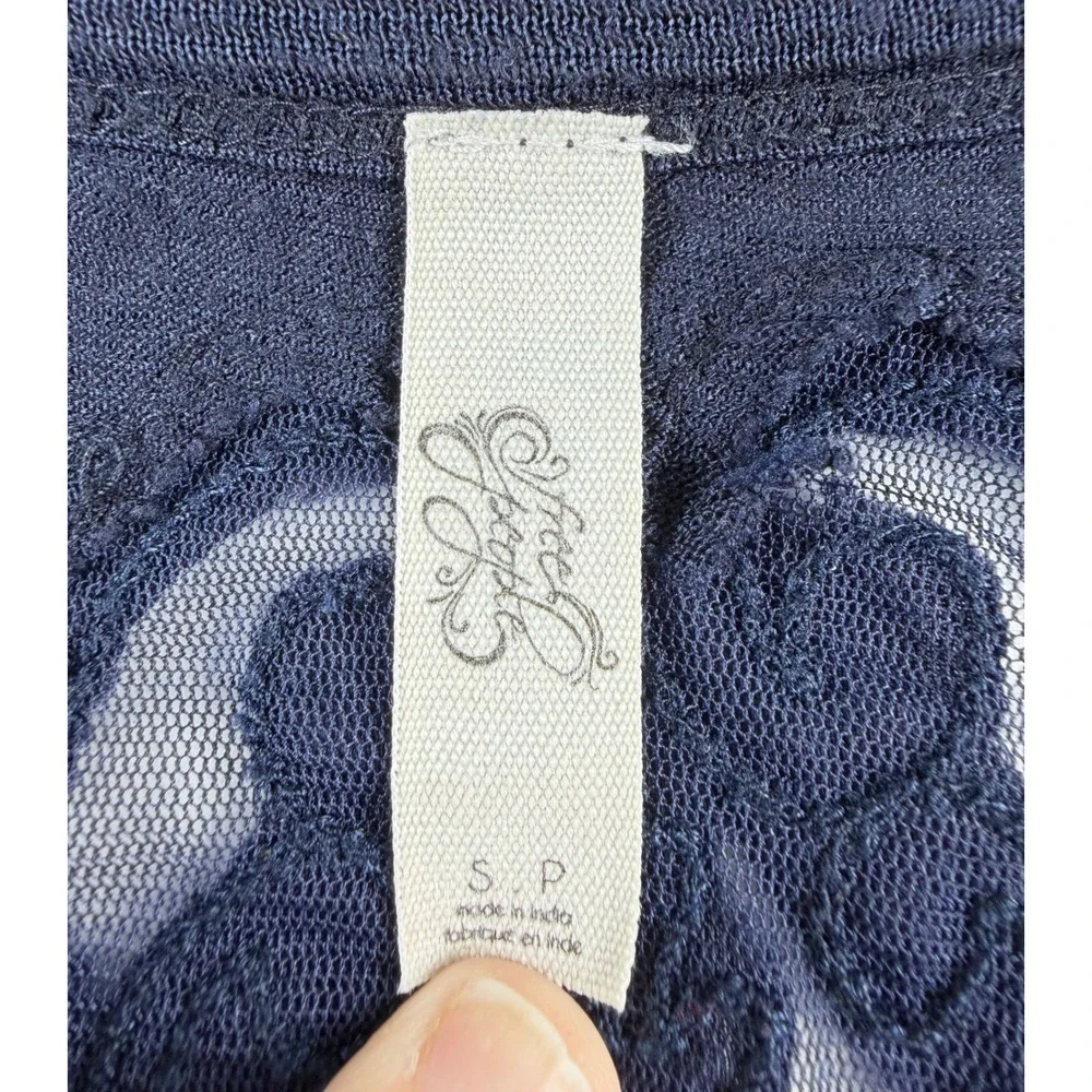 Free People That's Amore High Low Crochet Lace Tee Navy Blue Size Small Y2K